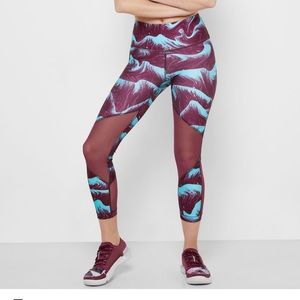 Under Armour compression leggings